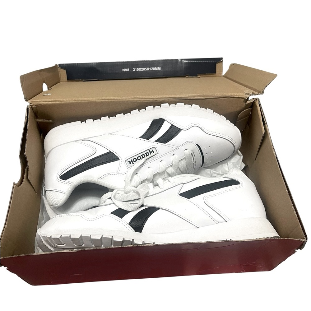 💚🌼NIB Reebok Memory Tech Men's White and Black Sneakers